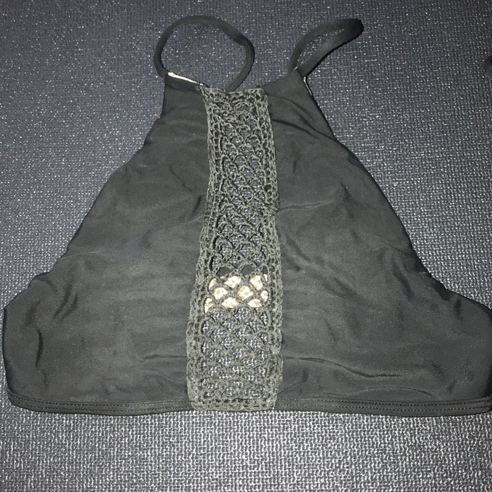 Acacia crochet black top